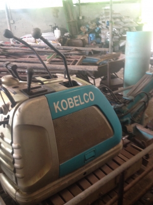 ขายด่วน รถแบคโฮ นั่ง ขับ Kobelco เก่ายี่ปุ่น   ใช้ในสวน   ขาย 45000