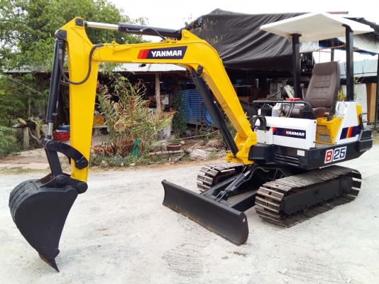 ขายแบคโฮ YANMAR B25 เก่าญี่ปุ่น สภาพดี พร้อมใช้งาน ติดต่อ 086-775-7900 086-324-1992
