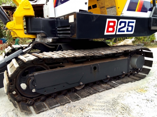 ขายแบคโฮ YANMAR B25 เก่าญี่ปุ่น สภาพดี พร้อมใช้งาน ติดต่อ 086-775-7900 086-324-1992
