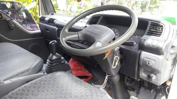 ขายด่วน ISUZU NKR 71LY ปี50 130 TURBO วิ่ง 72xxxกม. รถสวย เดิมบางทั้งคัน ภายในเรียบร้อย คัชชีสวยทั้ง