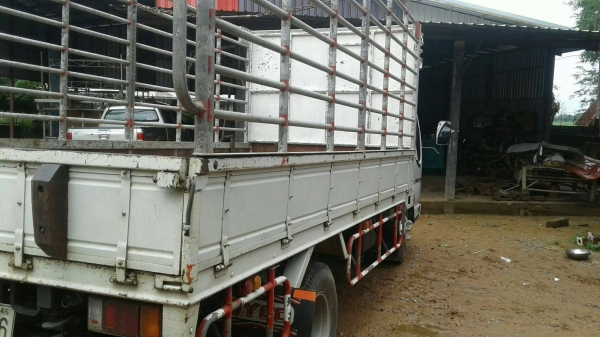 ขายด่วน ISUZU NKR 71LY ปี50 130 TURBO วิ่ง 72xxxกม. รถสวย เดิมบางทั้งคัน ภายในเรียบร้อย คัชชีสวยทั้ง