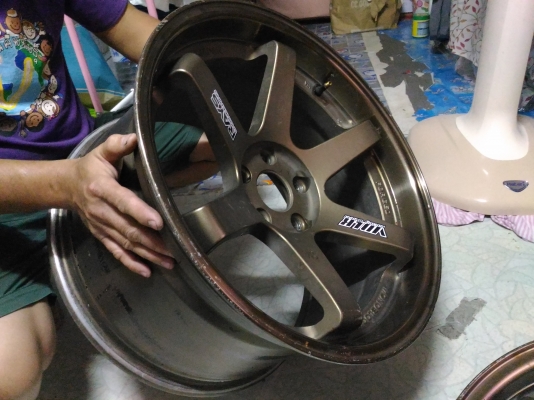 Te37ขอบ18หน้า8.5หลัง10.5มีร้าวล้อหลังขายถูก4วง4000ราคาสุดท้าย
