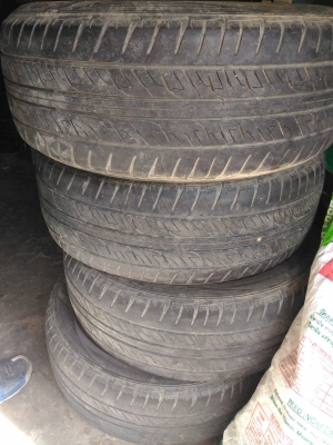 ยางdunlop265/60/18ปี13ครบชุด4เส้น1500