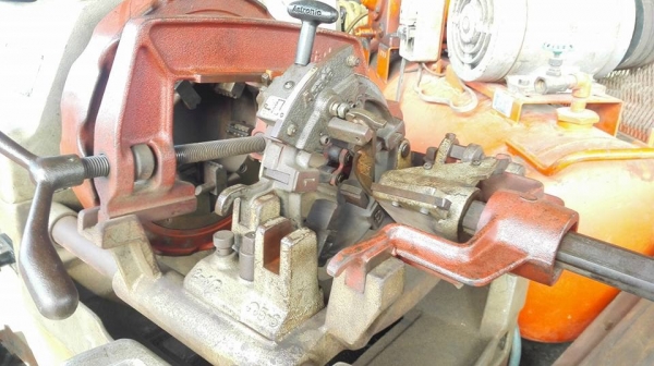 ** เหลือ 2 ตัว ** เครื่องต้าปเกลียวท่อ แป้ป/ประปา/ไฟฟ้า/เพลา มีตั้งแต่ขนาด 1.5"- 2"- 3"- 4"- 6" สภาพสวยๆคัดมาพร้อมใช้มาเลือกมาเทสก่อนได้