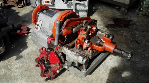 ** เหลือ 2 ตัว ** เครื่องต้าปเกลียวท่อ แป้ป/ประปา/ไฟฟ้า/เพลา มีตั้งแต่ขนาด 1.5"- 2"- 3"- 4"- 6" สภาพสวยๆคัดมาพร้อมใช้มาเลือกมาเทสก่อนได้