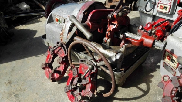 ** เหลือ 2 ตัว ** เครื่องต้าปเกลียวท่อ แป้ป/ประปา/ไฟฟ้า/เพลา มีตั้งแต่ขนาด 1.5"- 2"- 3"- 4"- 6" สภาพสวยๆคัดมาพร้อมใช้มาเลือกมาเทสก่อนได้