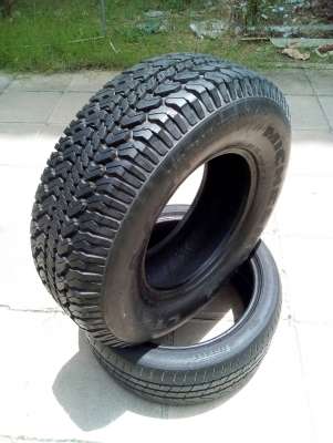 235/75R15  MICHELIN LTX  A/T  มี 1 เส้น  tel. 081-427-3941