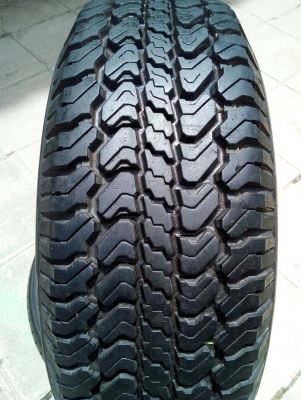 235/75R15  MICHELIN LTX  A/T  มี 1 เส้น  tel. 081-427-3941