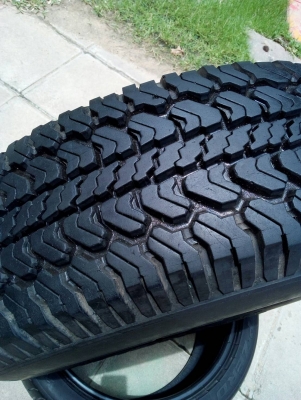 235/75R15  MICHELIN LTX  A/T  มี 1 เส้น  tel. 081-427-3941