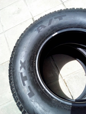 235/75R15  MICHELIN LTX  A/T  มี 1 เส้น  tel. 081-427-3941
