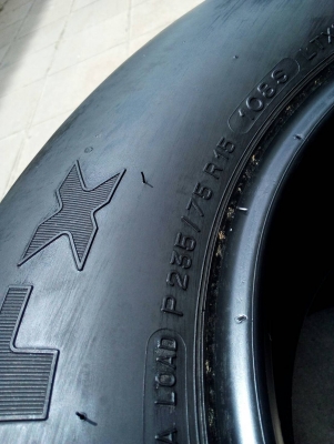 235/75R15  MICHELIN LTX  A/T  มี 1 เส้น  tel. 081-427-3941