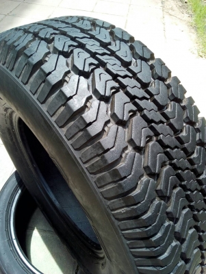 235/75R15  MICHELIN LTX  A/T  มี 1 เส้น  tel. 081-427-3941