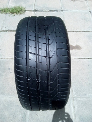 265/35R18   PIRELLI PZERO Made in GERMANY  ปี14 มี  1 เส้น  tel. 081-427-3941