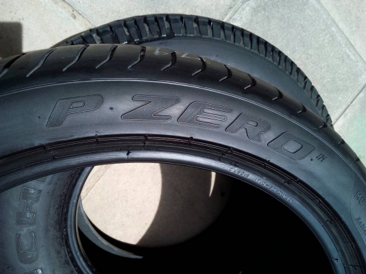 265/35R18   PIRELLI PZERO Made in GERMANY  ปี14 มี  1 เส้น  tel. 081-427-3941