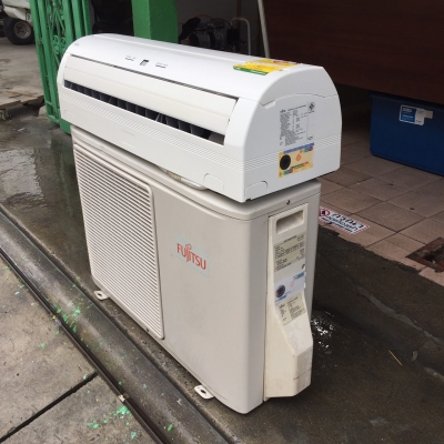 **** ขายแอร์ FUJITSU 12500 BTU สภาพสวย **** **** ขายแอร์ FUJITSU 12500 BTU สภาพสวย ****