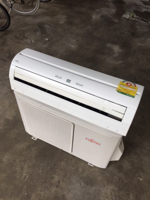 **** ขายแอร์ FUJITSU 12500 BTU สภาพสวย **** **** ขายแอร์ FUJITSU 12500 BTU สภาพสวย ****