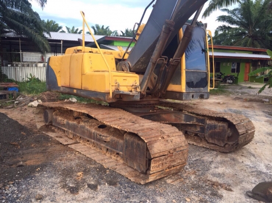 ขายรถแบคโฮ VOLVO EC210BLC กล่องไฟ หน้าจอไม่มี พร้อมใช้ สนใจโทร 081-970-1072 ขายรถแบคโฮ VOLVO EC210BLC กล่องไฟ หน้าจอไม่มี พร้อมใช้ สนใจโทร 081-970-1072