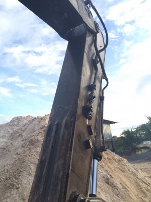 ขายรถแบคโฮ VOLVO EC210BLC กล่องไฟ หน้าจอไม่มี พร้อมใช้ สนใจโทร 081-970-1072