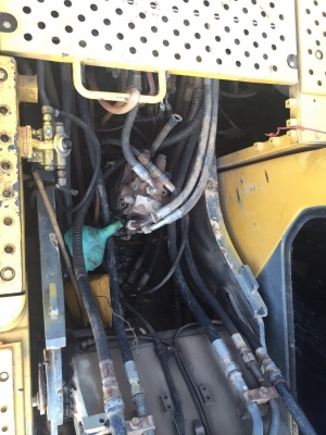 ขายรถแบคโฮ VOLVO EC210BLC กล่องไฟ หน้าจอไม่มี พร้อมใช้ สนใจโทร 081-970-1072