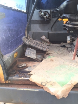 ขายรถแบคโฮ VOLVO EC210BLC กล่องไฟ หน้าจอไม่มี พร้อมใช้ สนใจโทร 081-970-1072