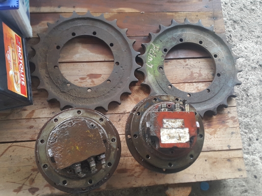 ตัวเดิน YANMAR ใส่ KUBOTA, KOMATSU รุ่น 3, 5, 7 ได้ บล็อกเท่ากัน เป็นของเก่านอกจากญี่ปุ่น ตัวละ 30,000
