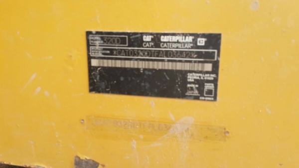 ขายด่วน  รถแบคโฮ  CAT  320 D   9430 ชั่วโมง  สภาพดีมาก  พร้อมใช้งาน  เอกสารพร้อม