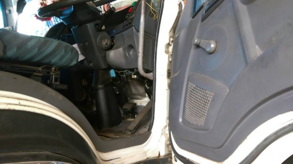Isuzu 360 แรง ปี 53 แม่ลูกไม่ดัมพ์อู่เสรีชัย ลูก 3 เพลายาว 7.20 เมตร ทะเบียนพร้อม
