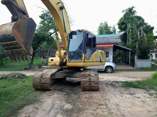 ขายด่วน KOMATSU PC200-7 สภาพพรัอมใช้งาน เครื่องปั้มดี โซ่ช่วงล่างหนา เอวขยับ ไฟฟ้าสมบูรณ์ บูมอามสวย แอร์เย็น เครื่องปั้มพร้อมทำงาน เอกสารใบแจ้งจำหน่าย สนใจสอบถาม 093-0764943  088-3223272 k ตั้ม