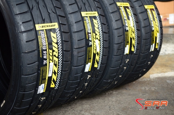 DUNLOP DZ102 235/35R19 ปี17 เส้นละ 7,500 บาท DUNLOP DZ102 235/35R19 ปี17 เส้นละ 7,500 บาท