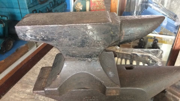 ขายทั่งสะสมเหล็กหล่อเหนียว เก่ายุโรป และ เหล็กหล่อเก่าญี่ปุ่น