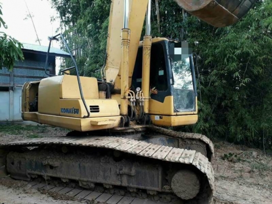 ขายด่วน 965,000 บาท KOMATSU PC 200-7 รถสวยสุดยอดเร็ว ทำงานไม่โหลด เครื่องดี ปั้มแรง โช่หนา เอวขยับ ไฟฟ้าครบ (เอกสารแจ้งจำหน่าย )  รถอยู่ จ.ร้อยเอ็ด โทร 093-3376797 อ๊อฟ 101 ไอดีไลน์ ja5657