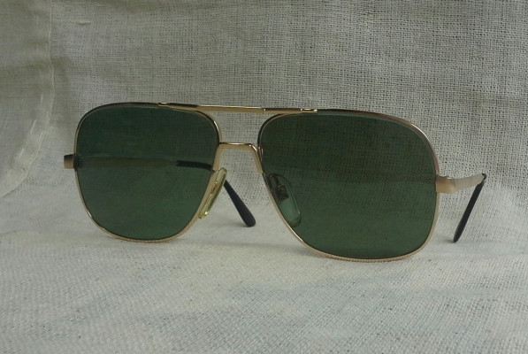 แว่นตาเยอรมันโกลด์ฟิลด์ &#039;นอส - มือหนึ่ง&#039; ทศวรรษที่ &#039;70s  ทองคำล้ำค่า 14 K  Vintage NiGuRo handmade in Germany