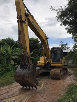 ขาย 965,000 บาท KOMATSU PC200-7 ทำงาน 13,xxx เครื่องดี ปั้มแรง โช่หนา เอวแน่น ไฟฟ้าครบ (เอกสารอินวอยท์)  รถอยู่ จ.ยโสธร โทร&amp;ไอดีไลน์ 0610710295