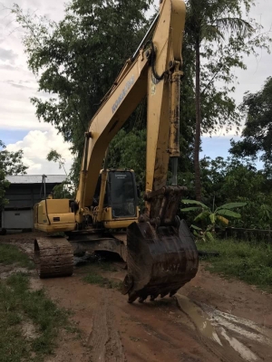 ขาย 965,000 บาท KOMATSU PC200-7 ทำงาน 13,xxx เครื่องดี ปั้มแรง โช่หนา เอวแน่น ไฟฟ้าครบ (เอกสารอินวอยท์)  รถอยู่ จ.ยโสธร โทร&amp;ไอดีไลน์ 0610710295