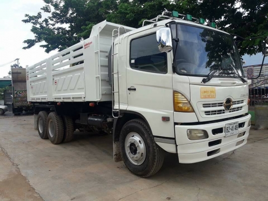 Hino mega 260 แรง ปี 48 ดัมพ์สามมิตรแท้ มีระบบลากพ่วง Hino mega 260 แรง ปี 48 ดัมพ์สามมิตรแท้ มีระบบลากพ่วง