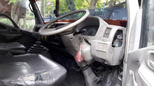 ขายหกล้อกลาง Hino WU420R ขายหกล้อกลาง Hino WU420R
