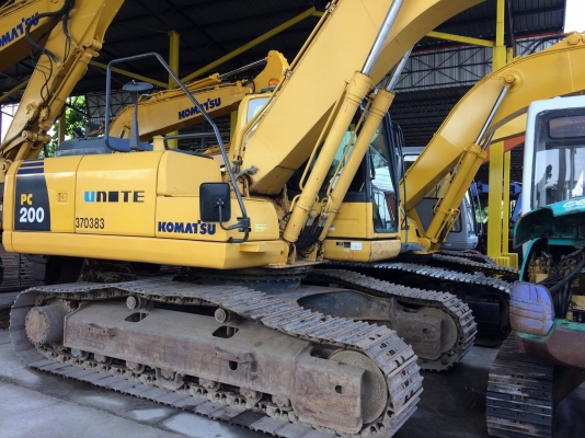 KOMATSU PC 200-8 รถนอกญี่ปุ่นงามๆ พร้อมอินวอย