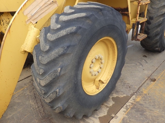 ขายรถตัก ยี่ห้อ TCM รุ่น 830-2