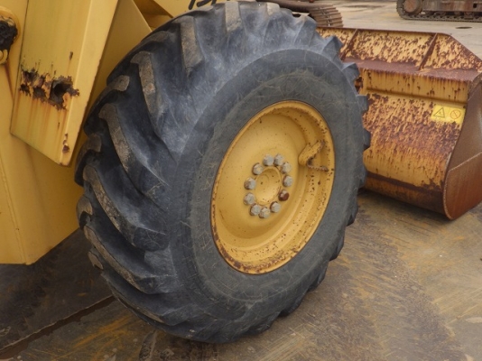 ขายรถตัก ยี่ห้อ TCM รุ่น 830-2