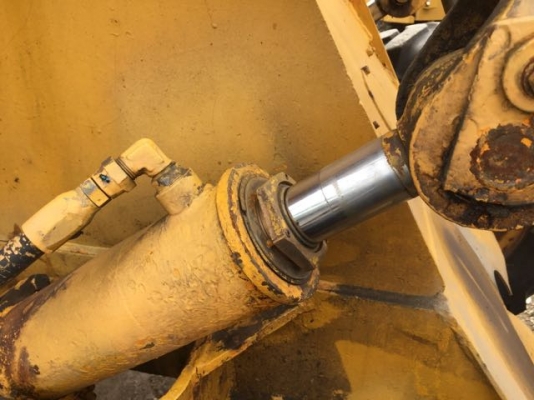 ขายรถตัก ยี่ห้อKOMATSU รุ่น JH30B ขายรถตัก ยี่ห้อKOMATSU รุ่น JH30B