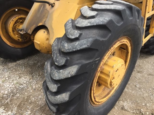 ขายรถตัก ยี่ห้อKOMATSU รุ่น JH30B ขายรถตัก ยี่ห้อKOMATSU รุ่น JH30B