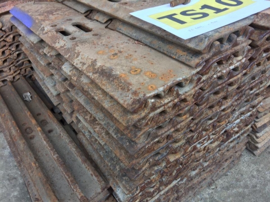 ใบแทรค komatsu 100L เก่านอกญี่ปุ่น ใบละ 900 บาท ใบแทรค komatsu 100L เก่านอกญี่ปุ่น ใบละ 900 บาท