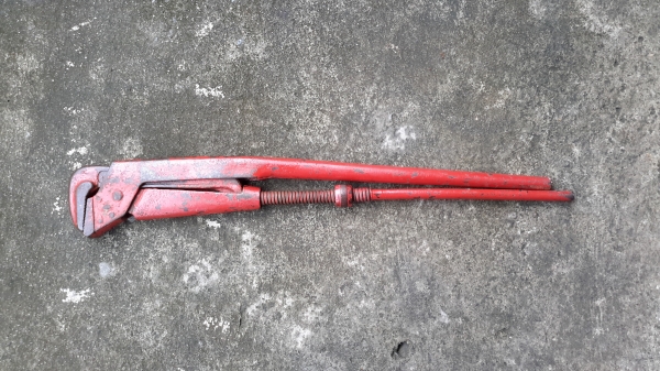 ประแจคอม้า BAHCO SWEDEN