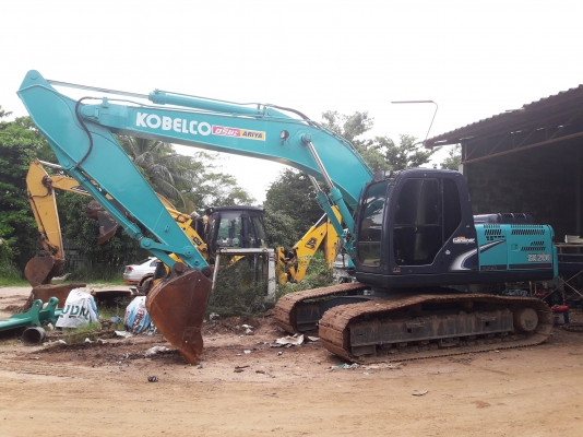 ขายรถแบ็คโฮ KOBELCO SK200-8 Yn12 Super ใช้งาน 11,456 ชั่วโมง สภาพดี ขายรถแบ็คโฮ KOBELCO SK200-8 Yn12 Super ใช้งาน 11,456 ชั่วโมง สภาพดี