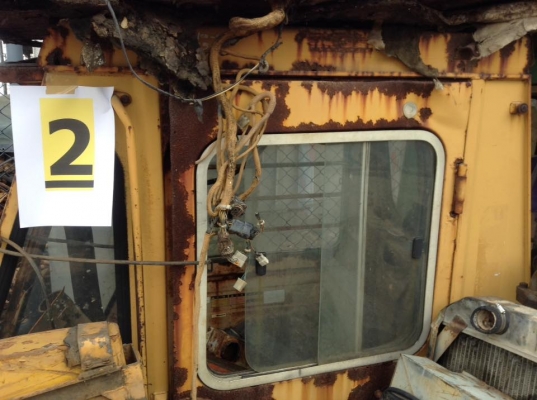 หัวเก๋ง KOMATSU PC 100-1-2 เก่าเซียงกง 18,000 บาท หัวเก๋ง KOMATSU PC 100-1-2 เก่าเซียงกง 18,000 บาท