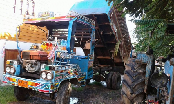 ขายรถอีแต๋น 6ล้อดั้ม ราคา190,000 สนใจโทร 090-8588220 093-3258446 www.narong2truck.com www.truck.in.t