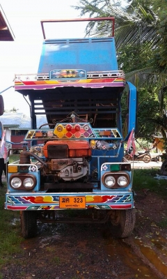ขายรถอีแต๋น 6ล้อดั้ม ราคา190,000 สนใจโทร 090-8588220 093-3258446 www.narong2truck.com www.truck.in.t ขายรถอีแต๋น 6ล้อดั้ม ราคา190,000 สนใจโทร 090-8588220 093-3258446 www.narong2truck.com www.truck.in.t