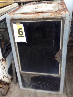 หัวเก๋ง KOMATSU PC 100-3-5 เก่าเซียงกง 20,000 บาท หัวเก๋ง KOMATSU PC 100-3-5 เก่าเซียงกง 20,000 บาท