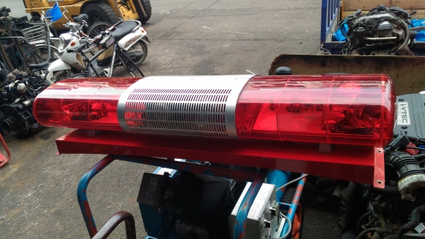 ไฟสัญญานสีแดง 24v พร้อมลำโพง ไฟสัญญานสีแดง 24v พร้อมลำโพง
