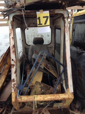 หัวเก๋ง KOMATSU PC 100-1 เก่าเซียงกง 15,000 บาท